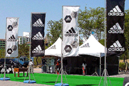 Bannermast Giantpole en Tripole, vlaggenmasten, giant vlagpole,