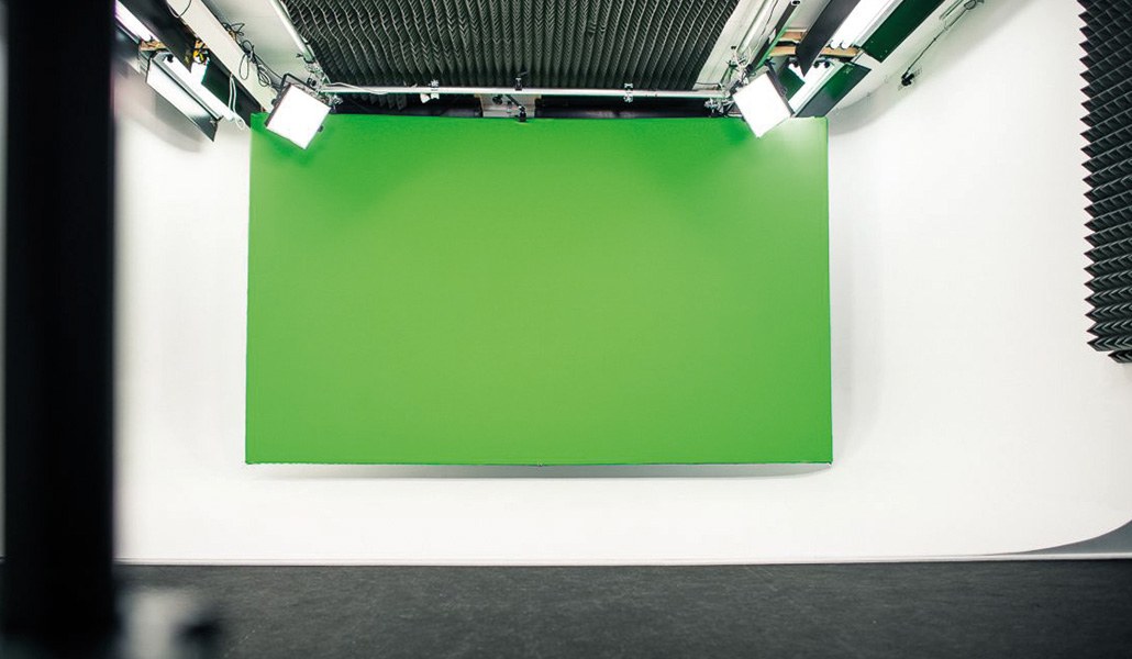 Green screen hangend aan het plafond of aan de muur