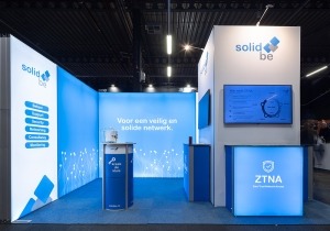 Modulaire-verlichte-LED-beursstand-zelfbouw-Classic-&-Light-frame-SolidBE