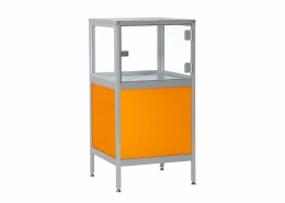 Lage aluminium vitrinekast Canogar met glazen presentatiegedeelte