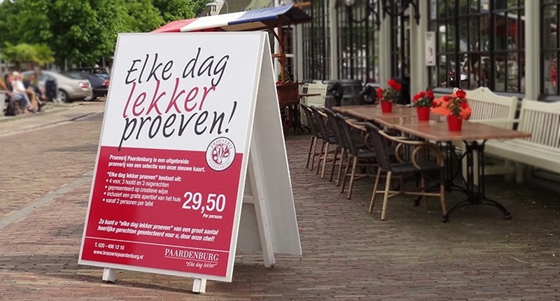 maatwerk-display-stoepbord