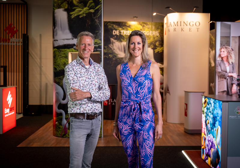 Ivo en Monique in de showroom van AAA Display Ivo en Monique in de showroom van AAA Display