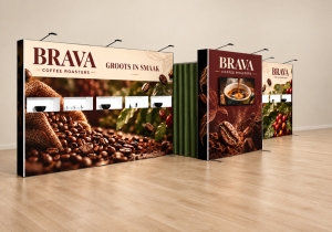 Voorbeeldopstelling pop-up achterwand voor beurspresentatie Voorbeeldopstelling pop-up achterwand voor beurspresentatie